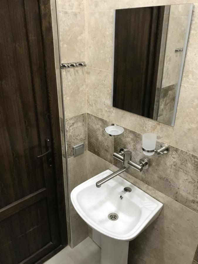 יירבאן Kaskad Apartment And Tours מראה חיצוני תמונה